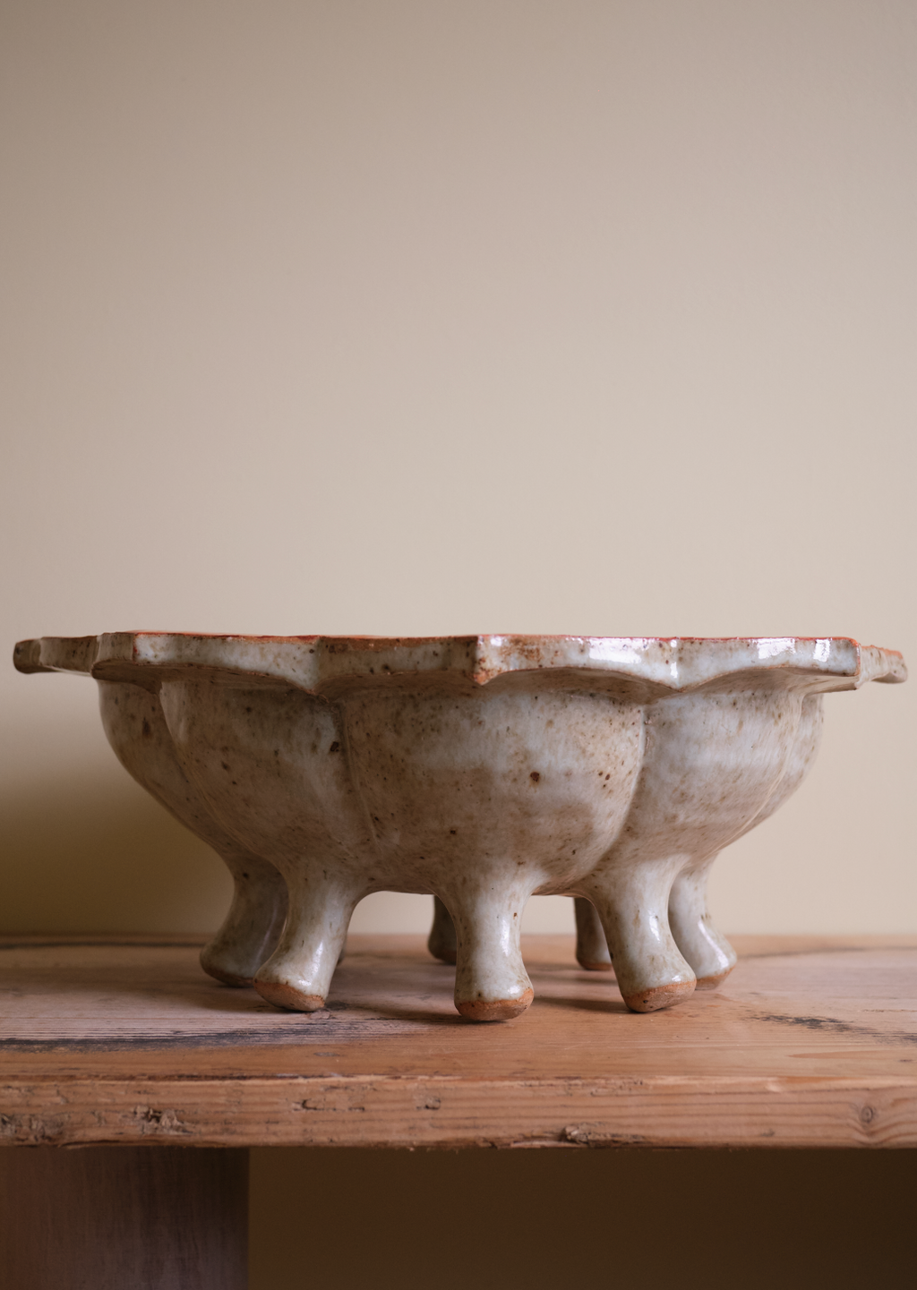 x speckled large stoneware footed bowl