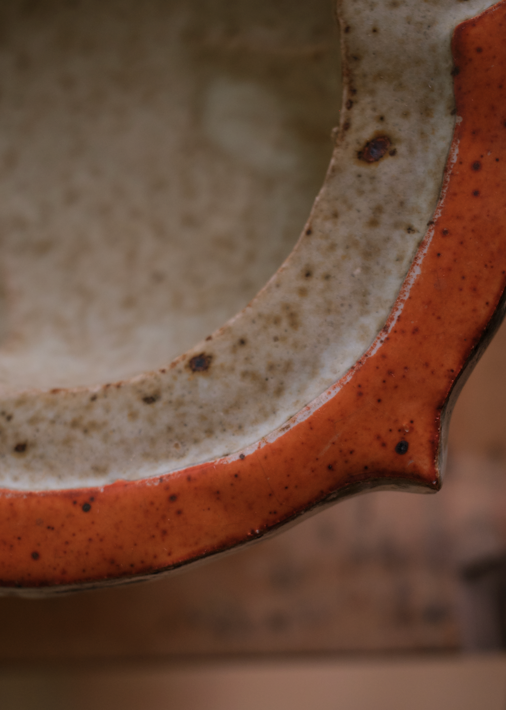 x speckled large stoneware footed bowl