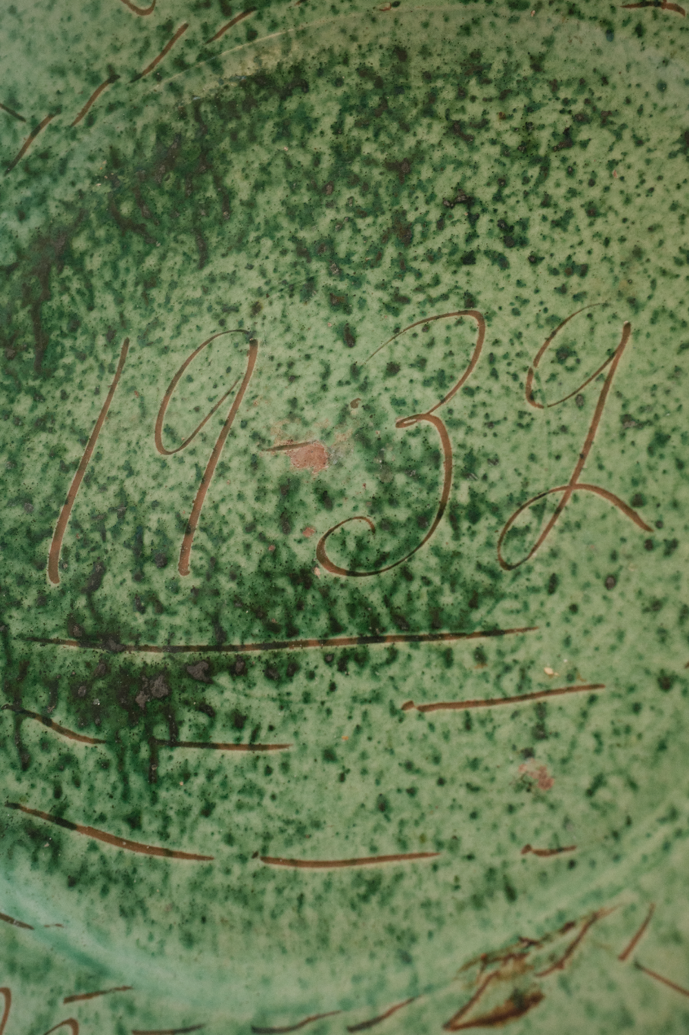 A Decorative plate scribed 19-39
