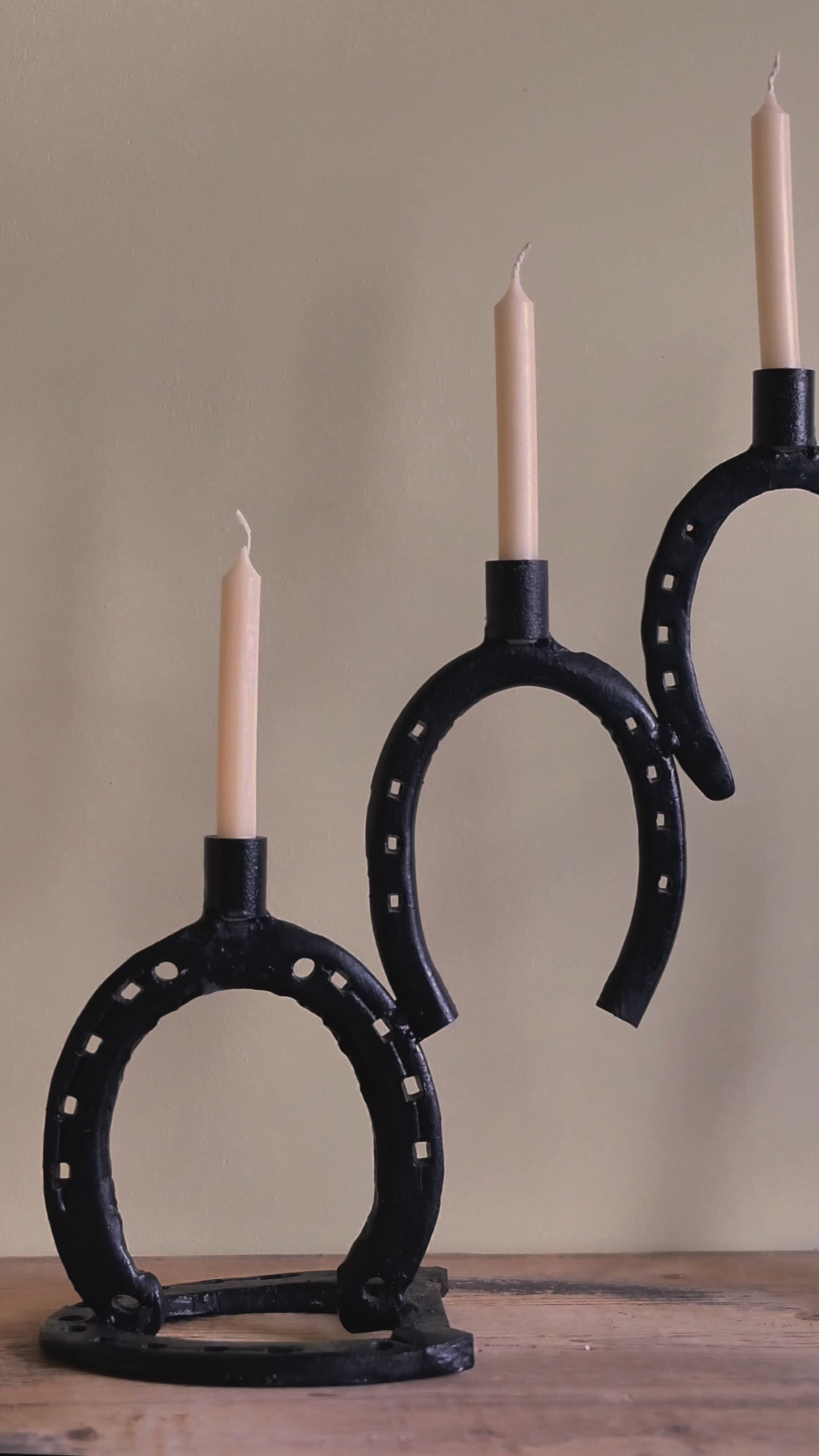 Horseshoes Candle Stick